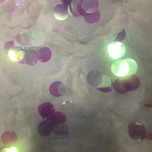 Disney princess sequins and white skirt Size medium - Picture 5 of 13